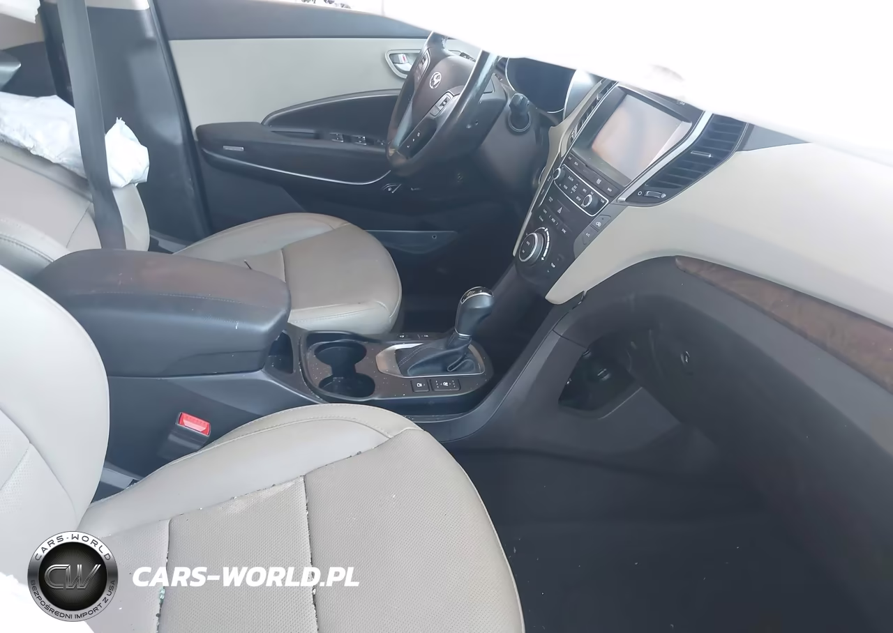 2018 Hyundai Santa Fe Sport 2.4 Luxury VIN:5NMZUDLB7JH079233 - 5