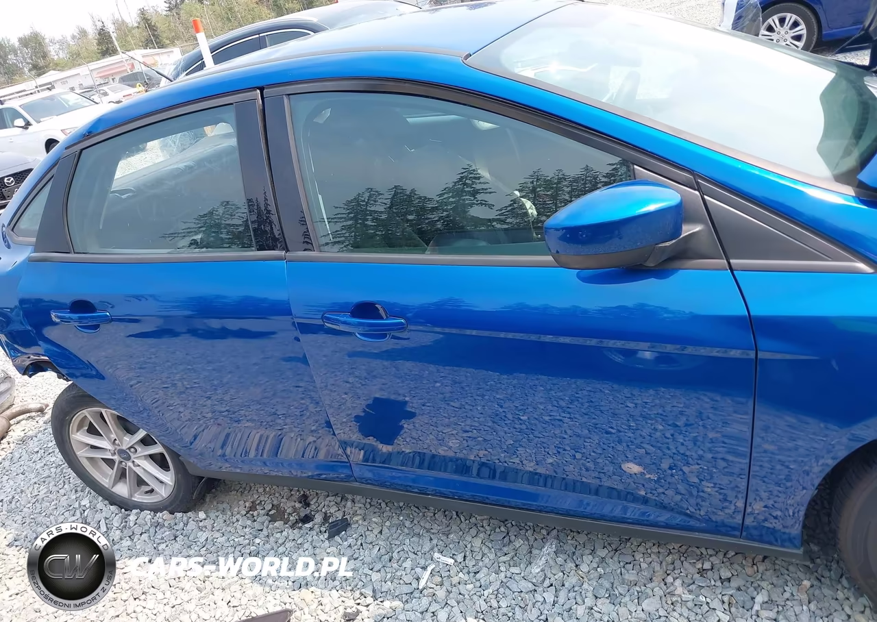 2018 Ford Focus Se VIN:1FADP3F24JL212963 - 14