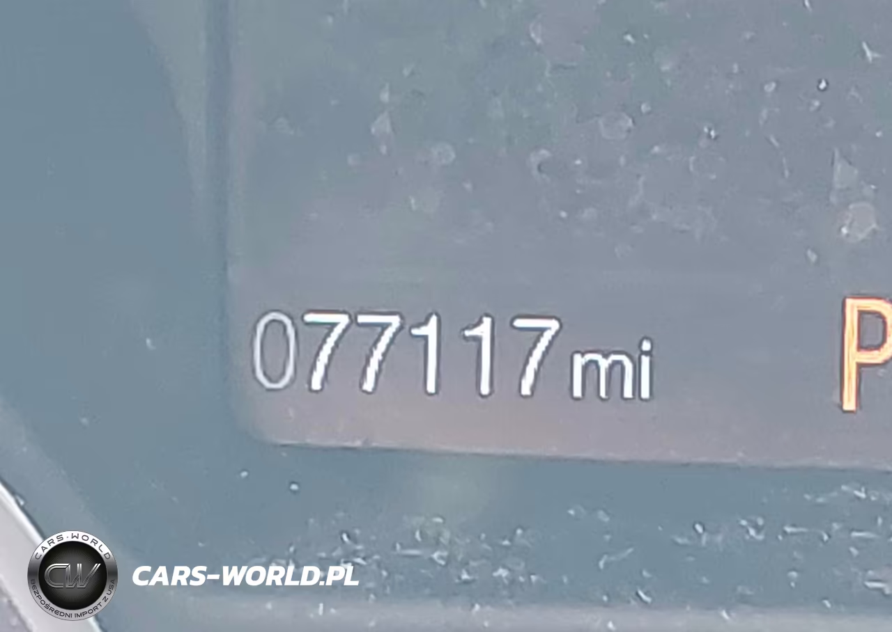 2018 Ford Focus Se VIN:1FADP3F24JL212963 - 16