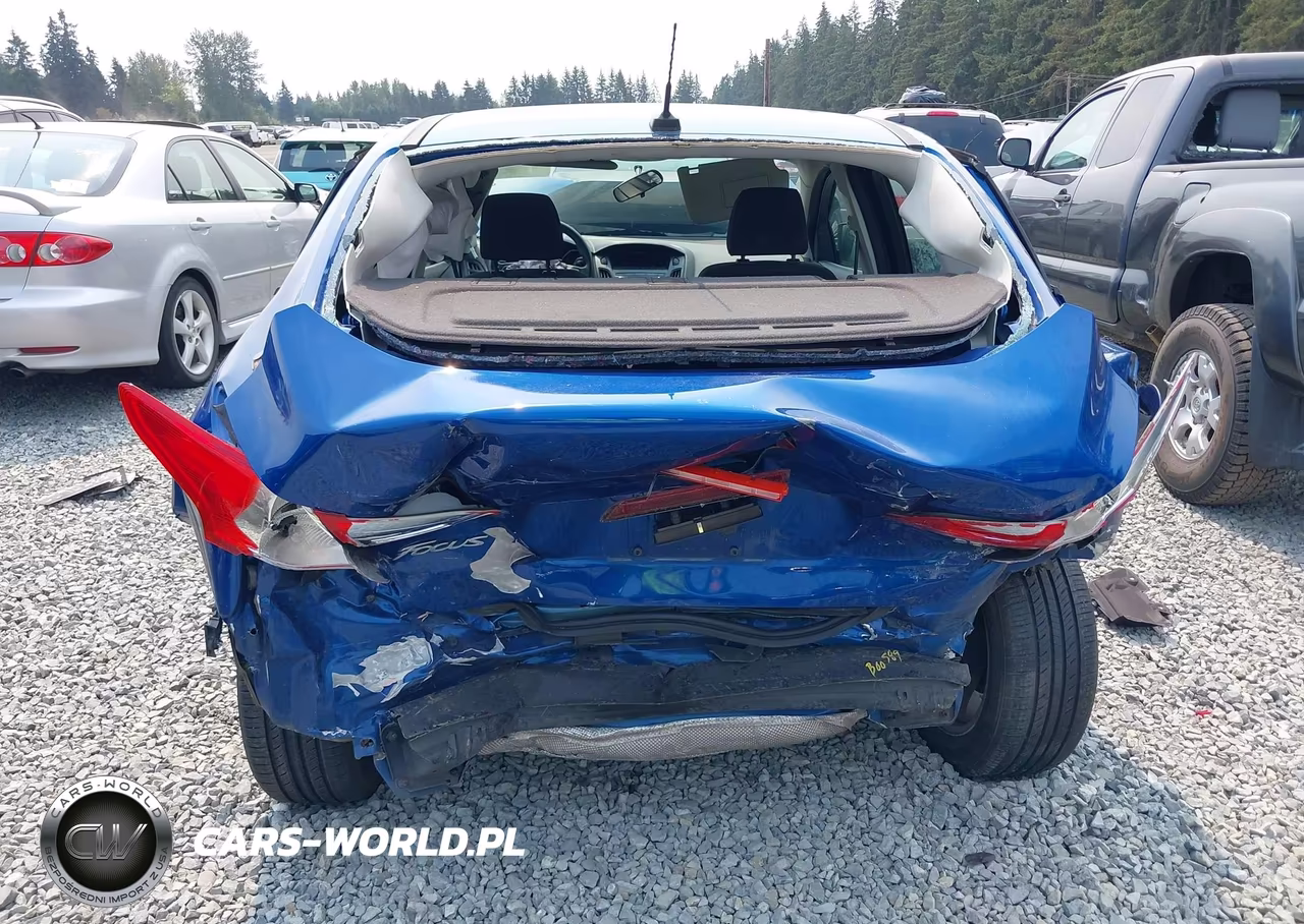 2018 Ford Focus Se VIN:1FADP3F24JL212963 - 17