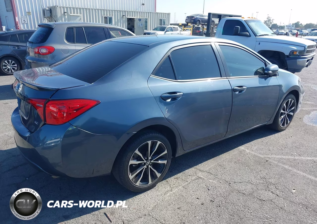 2017 Toyota Corolla Se VIN:5YFBURHE9HP647970 - 4