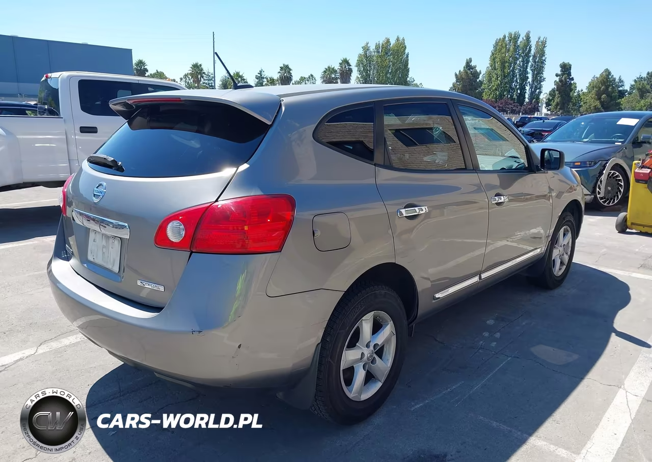 2012 Nissan Rogue S VIN:JN8AS5MT1CW261711 - 4