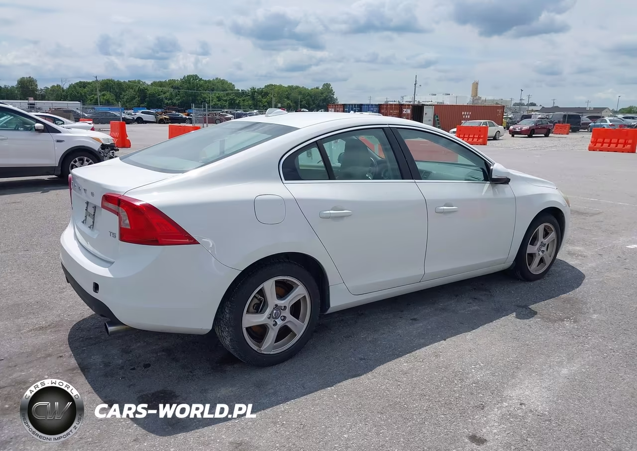 2012 Volvo S60 T5 VIN:YV1622FSXC2130427 - 4