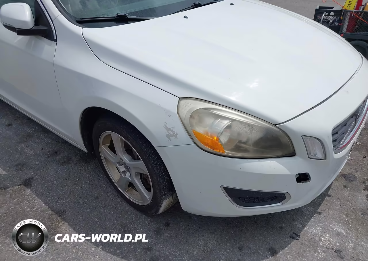2012 Volvo S60 T5 VIN:YV1622FSXC2130427 - 6
