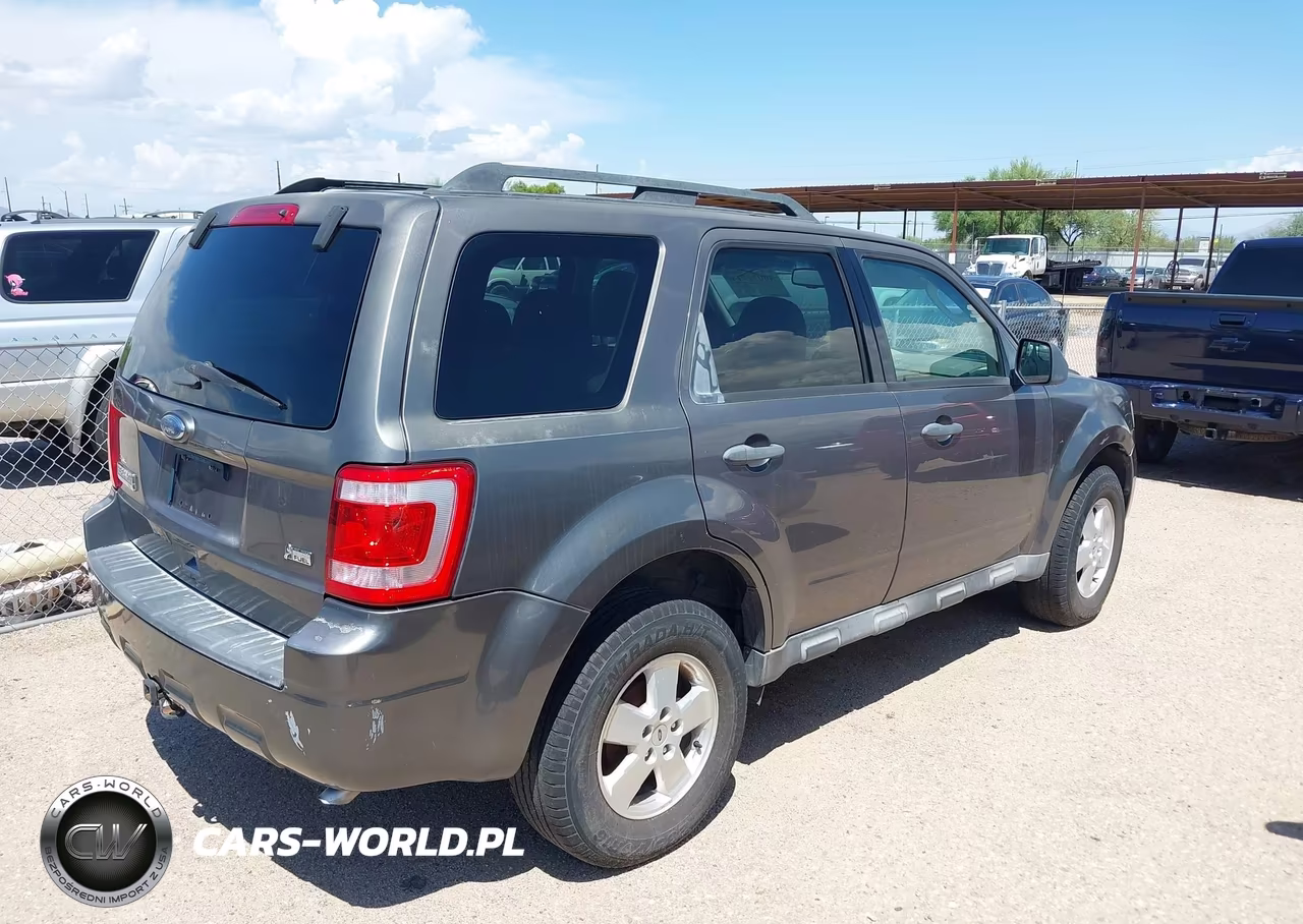 2011 Ford Escape Xlt VIN:1FMCU0DG9BKC30129 - 4