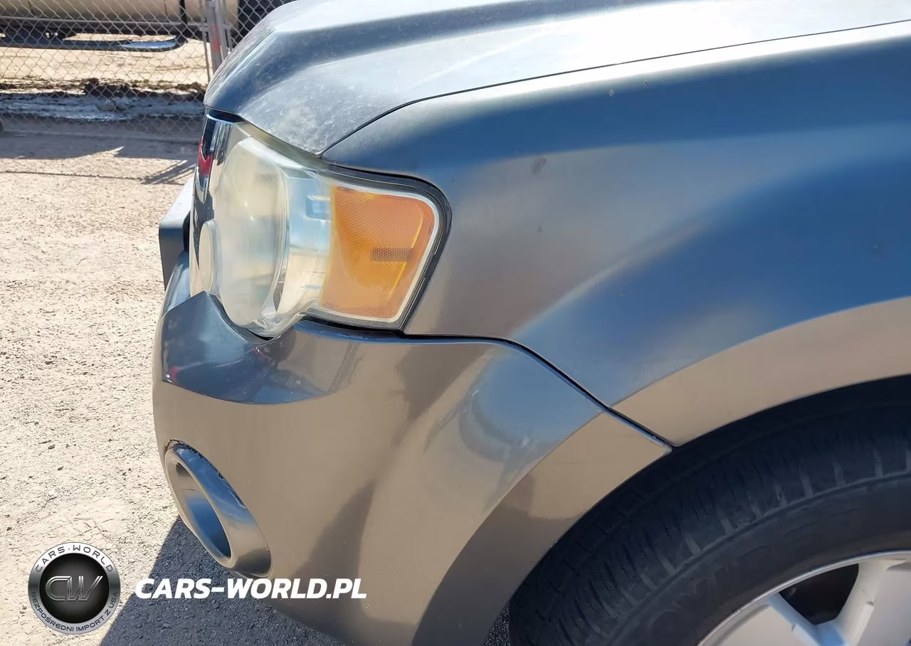 2011 Ford Escape Xlt VIN:1FMCU0DG9BKC30129 - 6