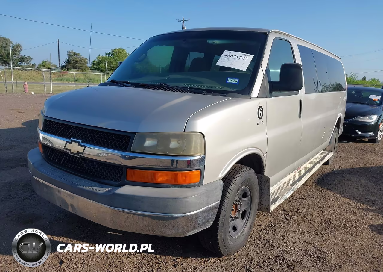 2008 Chevrolet Express Ls VIN:1GAHG39K281182545 - 2