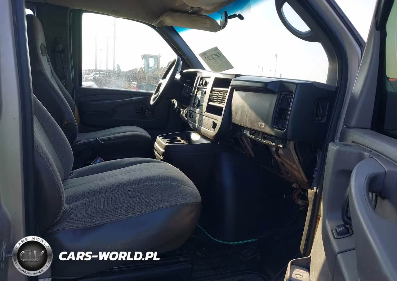 2008 Chevrolet Express Ls VIN:1GAHG39K281182545 - 5