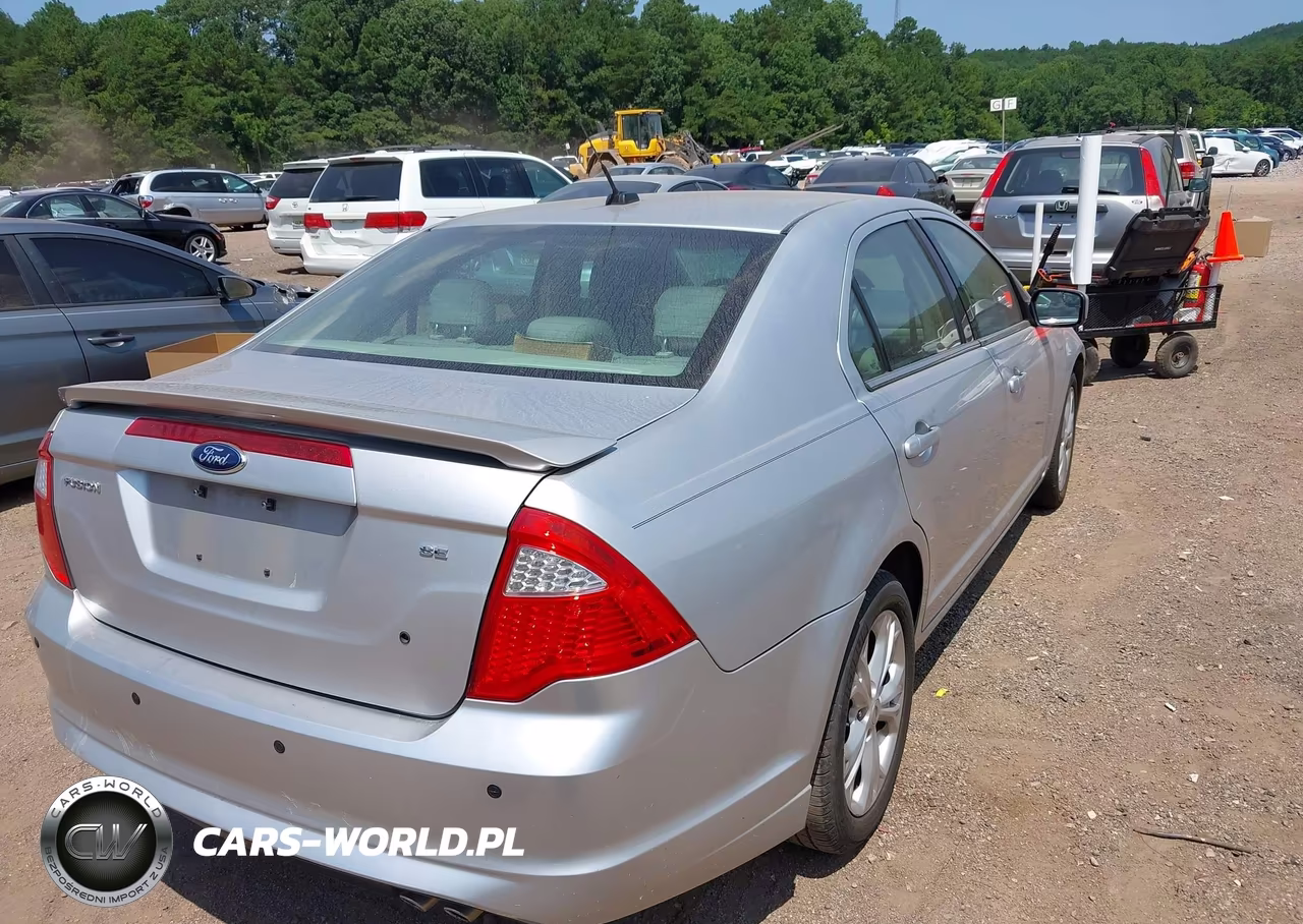 2012 Ford Fusion Se VIN:3FAHP0HA9CR388075 - 4