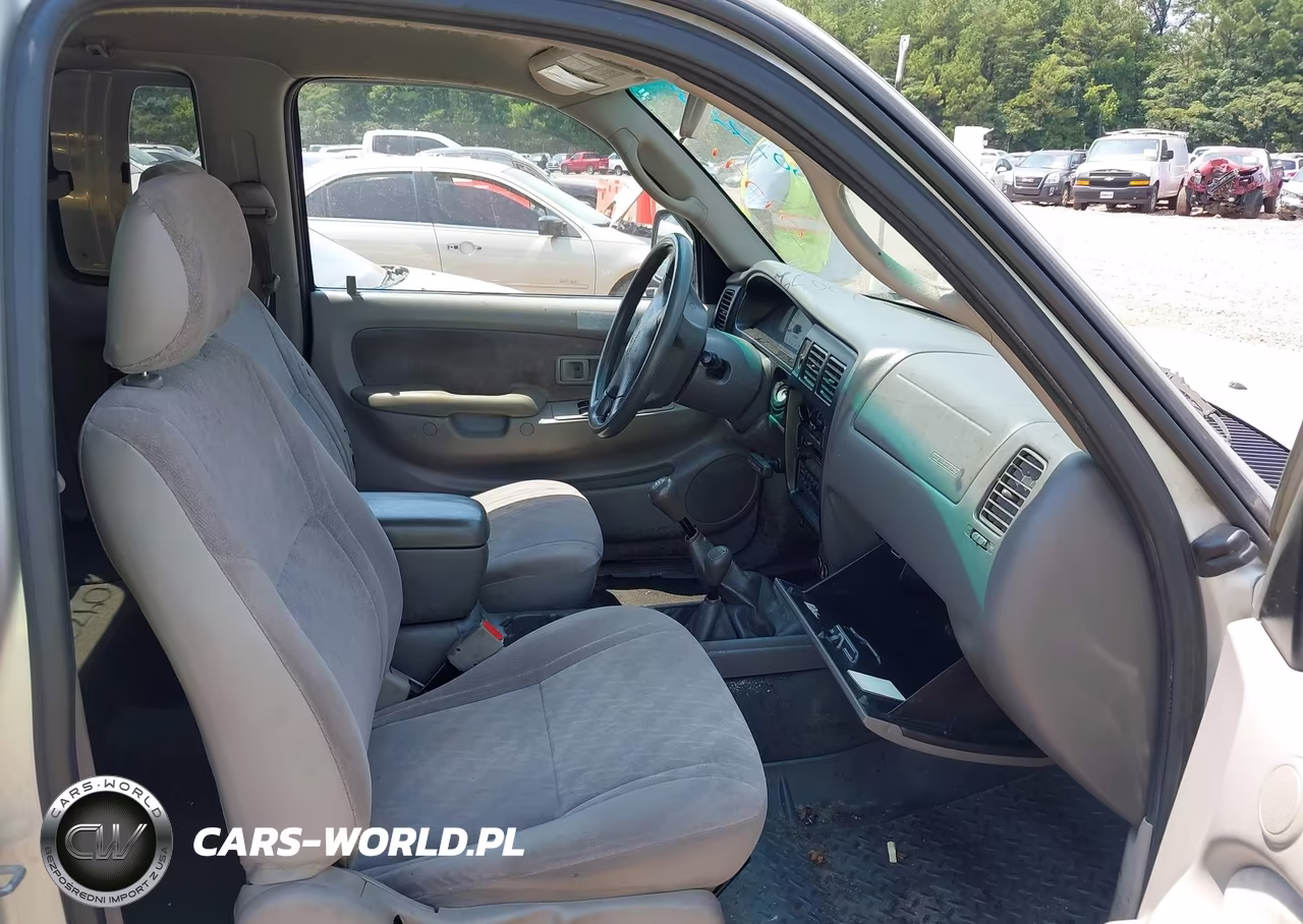 2002 Toyota Tacoma Base V6 VIN:5TEWN72N42Z047712 - 5