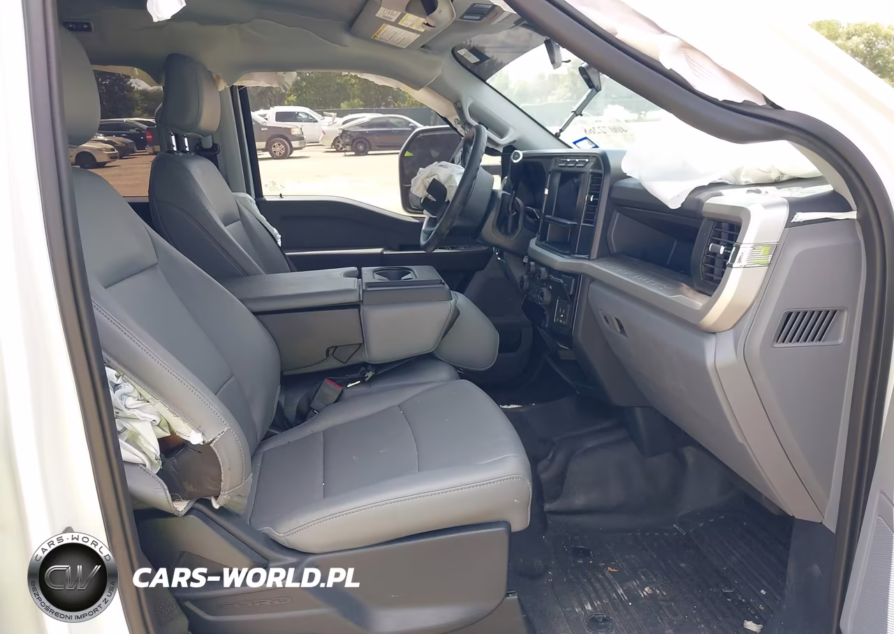 2023 Ford F250 Super Duty – zdjęcie 1 z 6