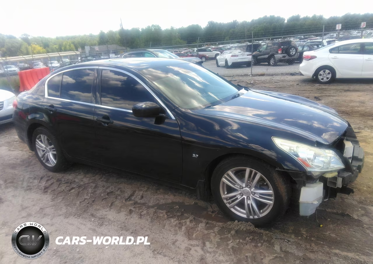 2015 Infiniti Q40