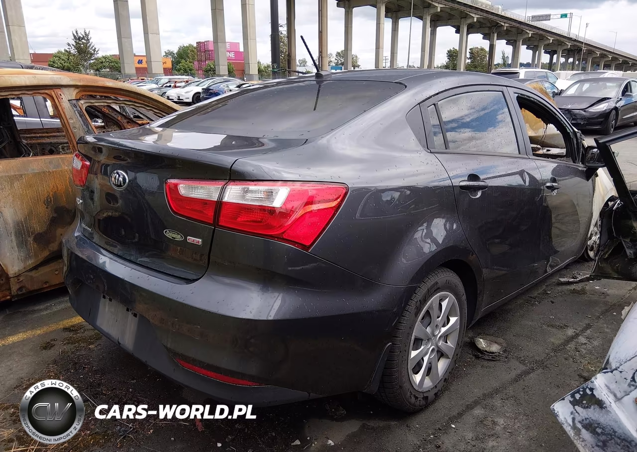 2019 Nissan Versa 1.6 Sv VIN:3N1CN7AP7KL858626 - 4