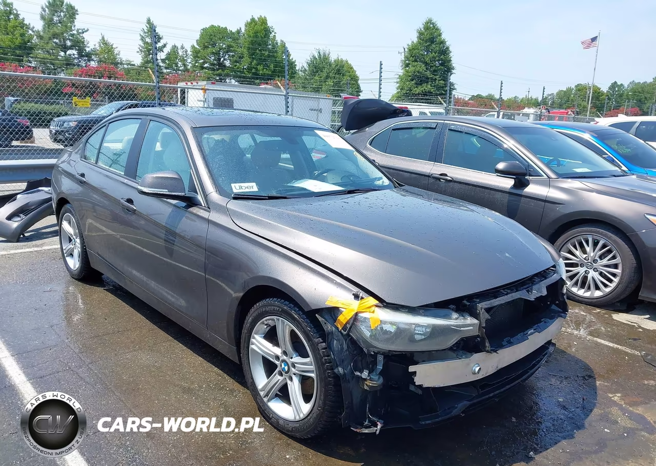 2013 BMW 328I xDrive – zdjęcie 1 z 17
