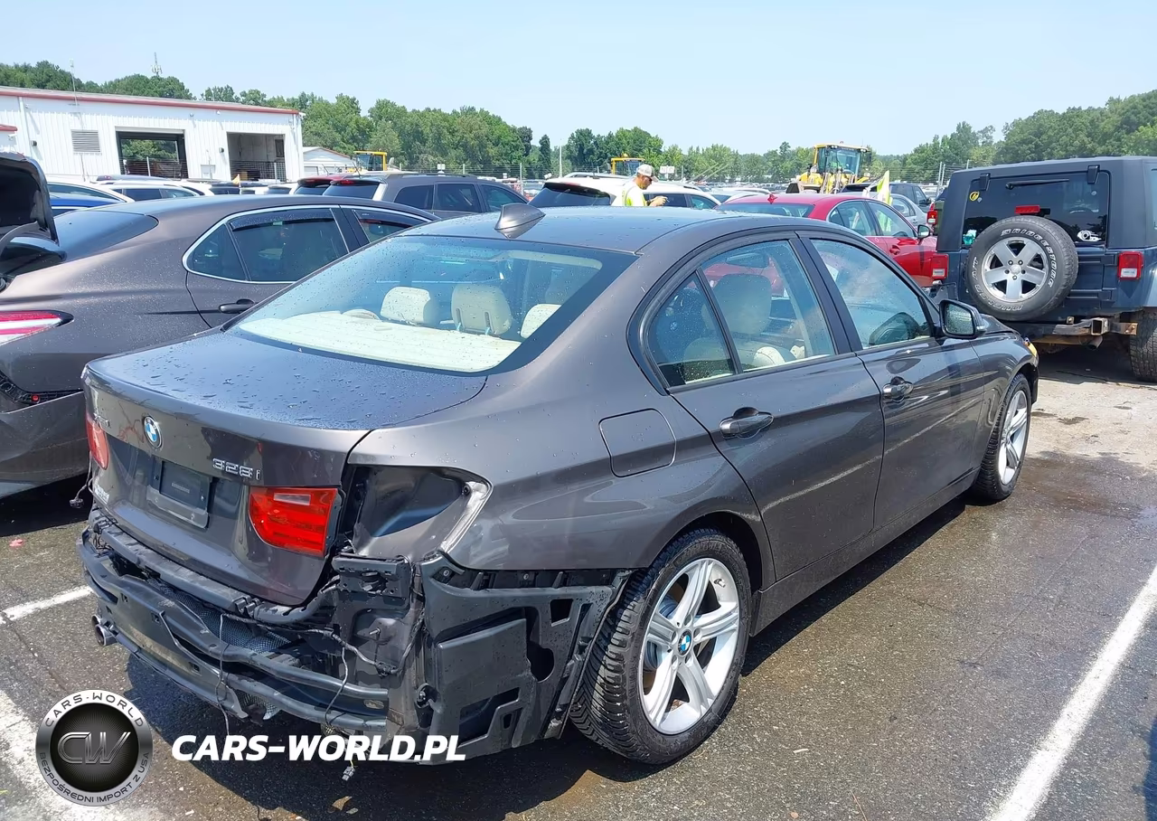 2013 BMW 328I xDrive VIN:WBA3B5G54DNS05039 - 4