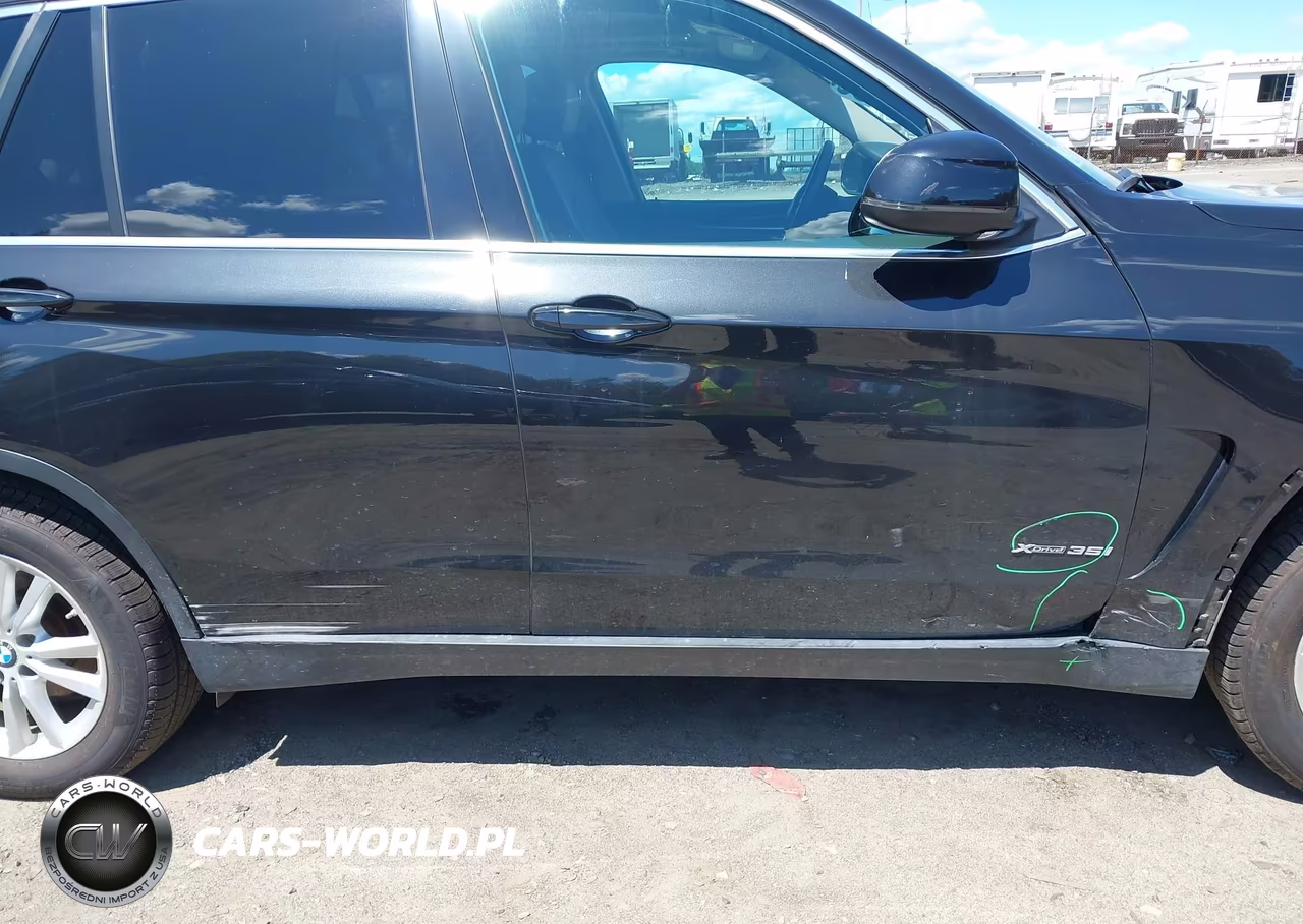 2015 BMW X5 xDrive35I VIN:5UXKR0C54F0K69342 - 17