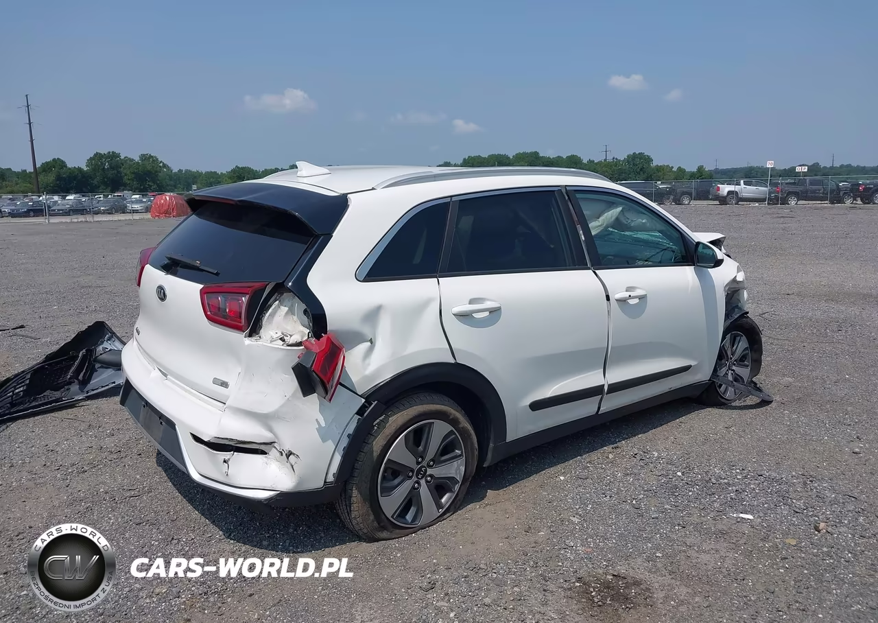 2019 Kia Niro Lx VIN:KNDCB3LC6K5218464 - 4