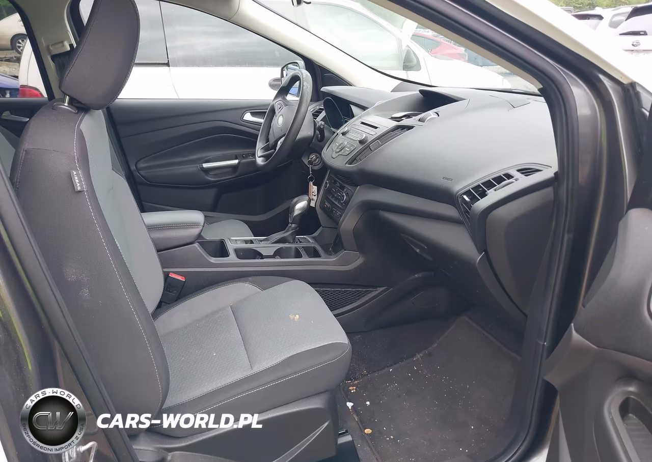 2018 Ford Escape Se VIN:1FMCU9GD2JUC24102 - 5