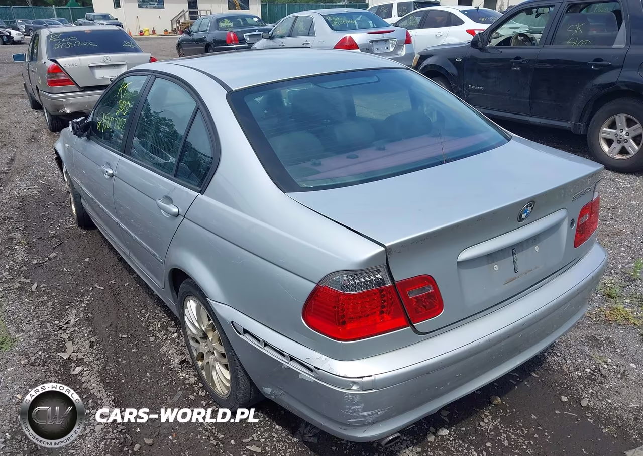 2003 BMW 325Xi VIN:WBAEU33413PF59062 - 3
