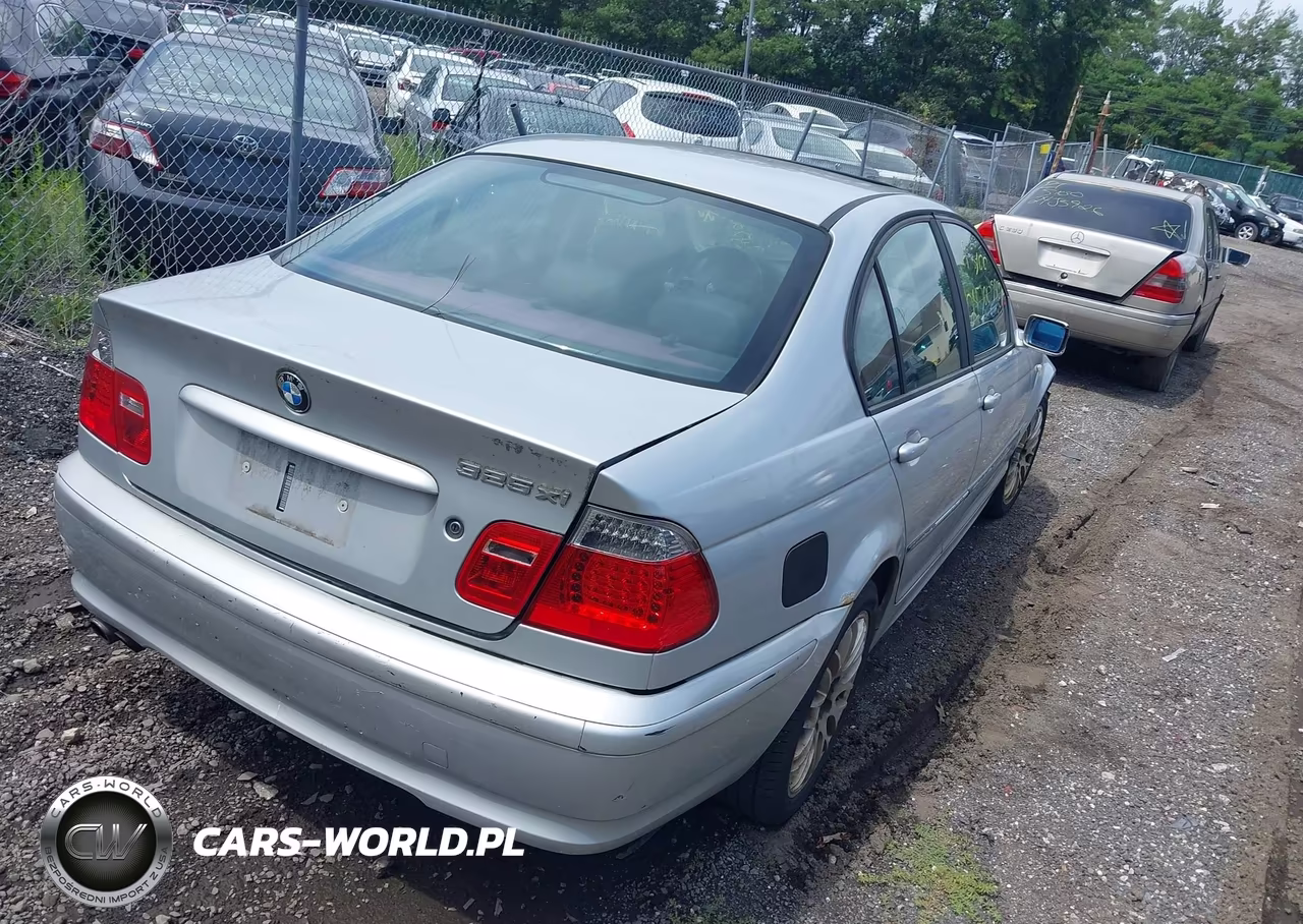 2003 BMW 325Xi VIN:WBAEU33413PF59062 - 4