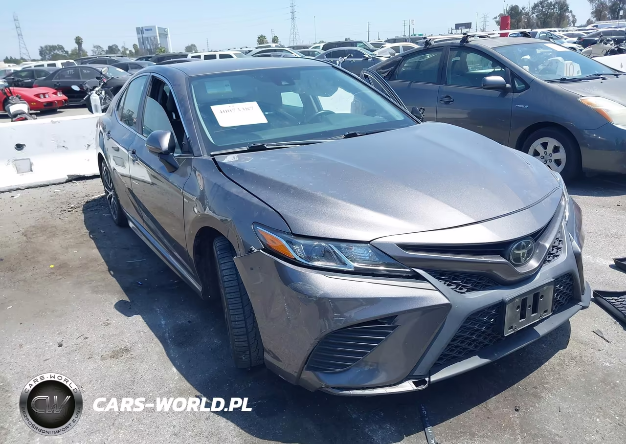 2019 Toyota Camry Se – zdjęcie 1 z 16