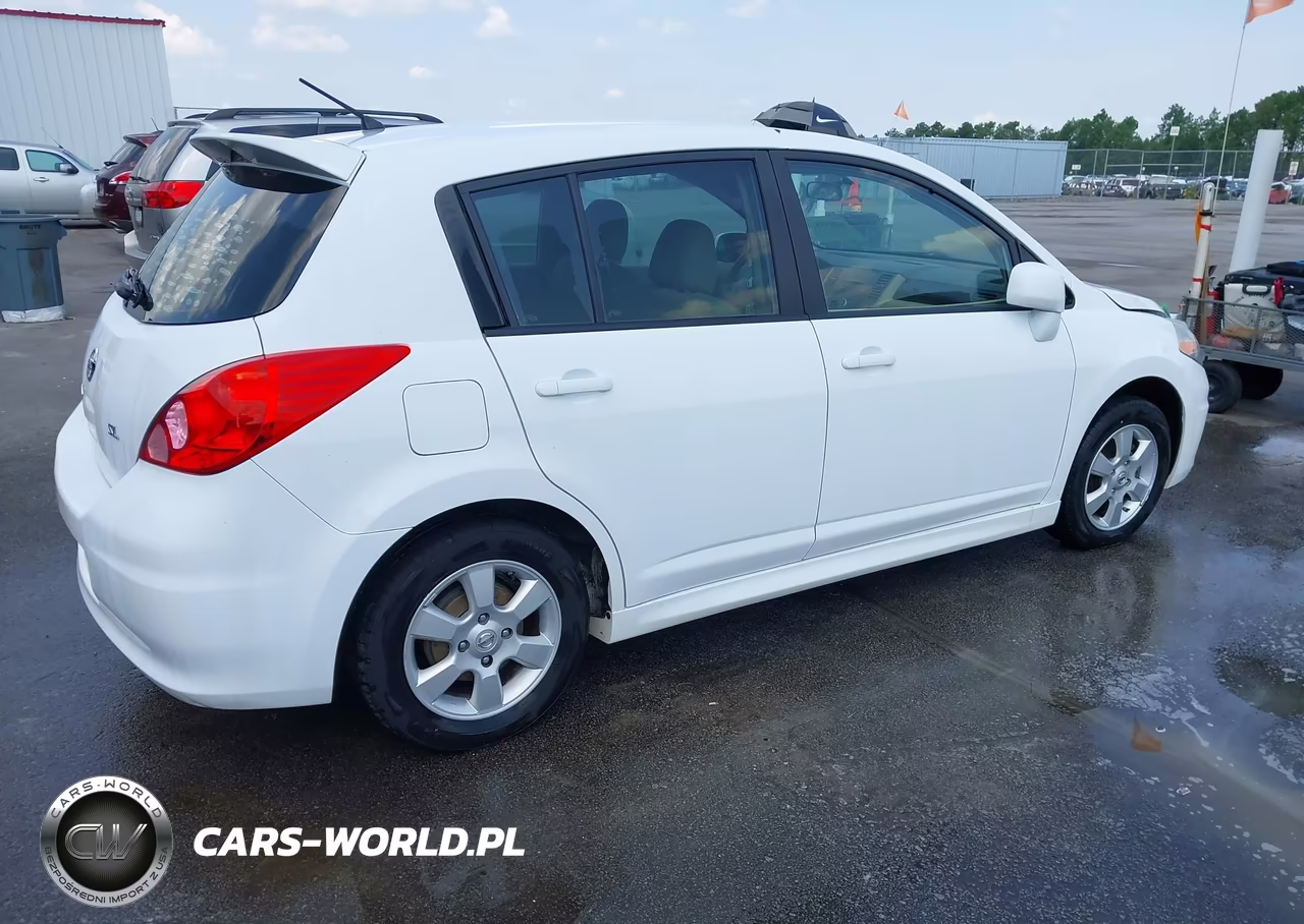 2011 Nissan Versa 1.8Sl VIN:3N1BC1CP0BL455888 - 4