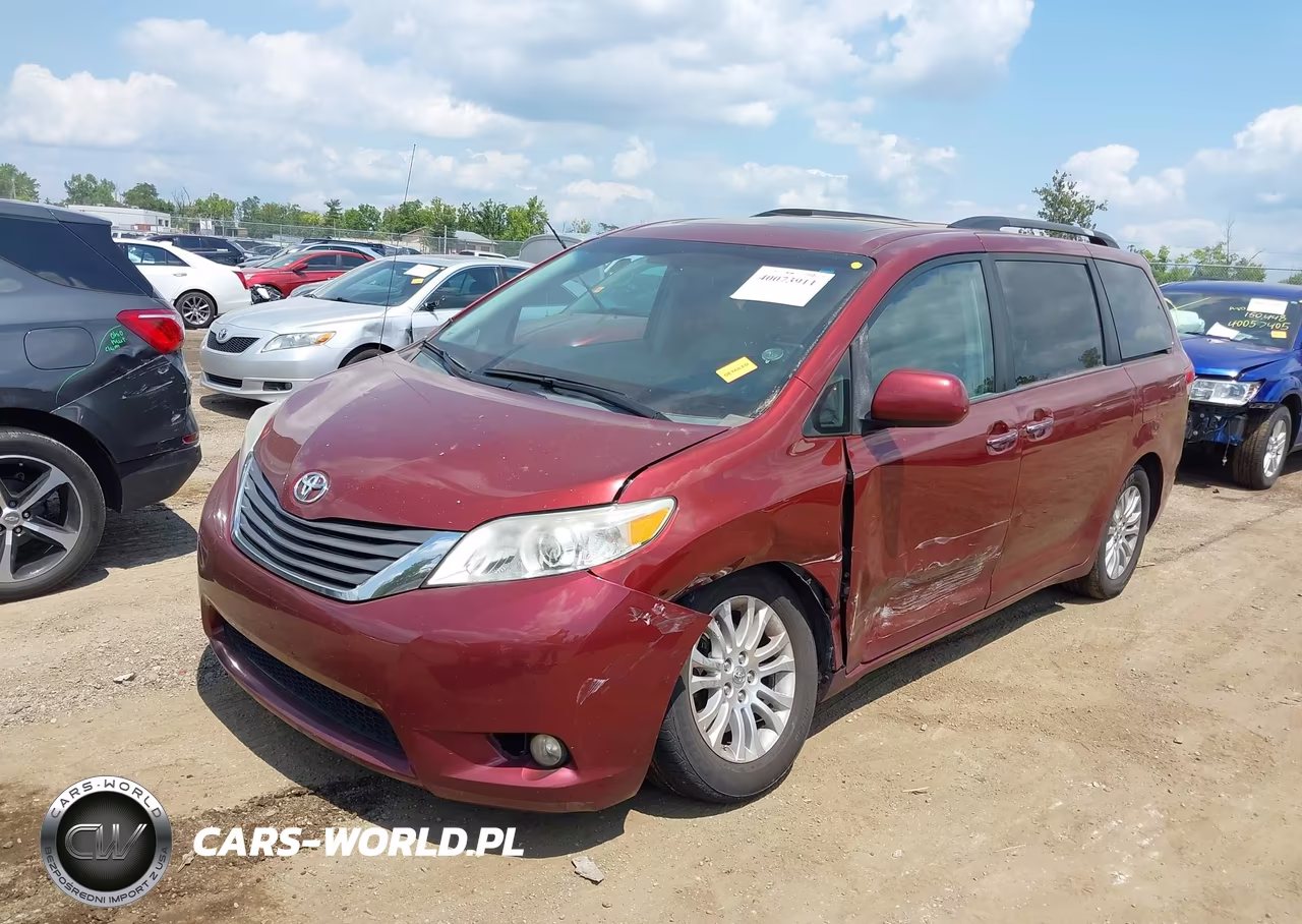 2013 Toyota Sienna Xle V6 8 Passenger VIN:5TDYK3DC5DS373508 - 2