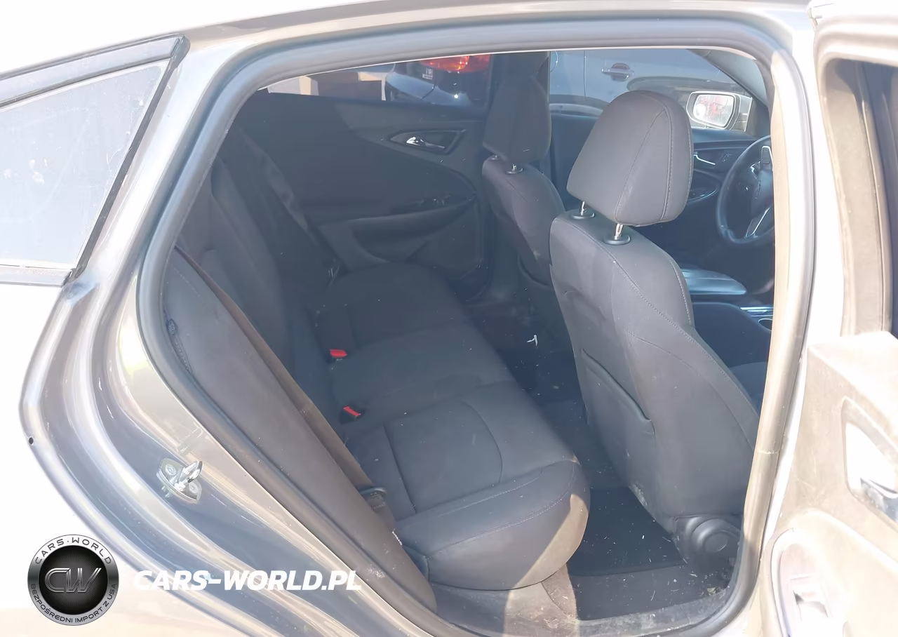2018 Chevrolet Malibu Lt VIN:1G1ZD5ST8JF231770 - 8