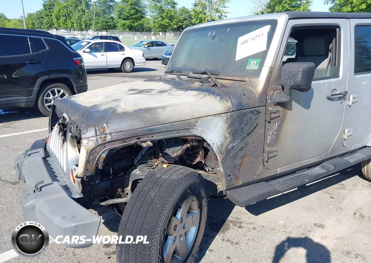 2010 Jeep Wrangler Unlimited Sport VIN:1J4BA3H13AL198863 - 13