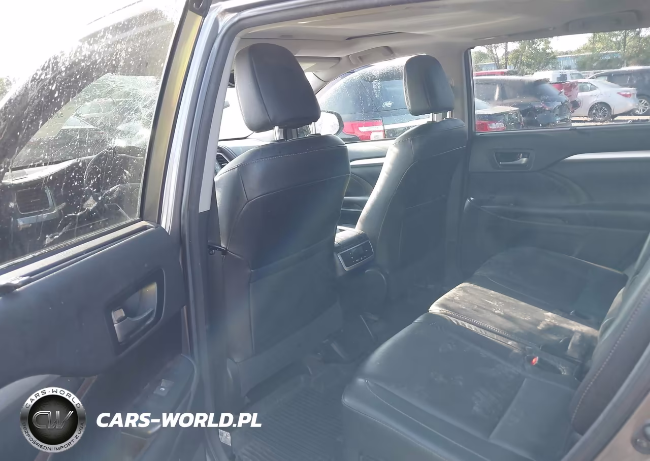2018 Toyota Highlander Xle VIN:5TDJZRFHXJS871529 - 8