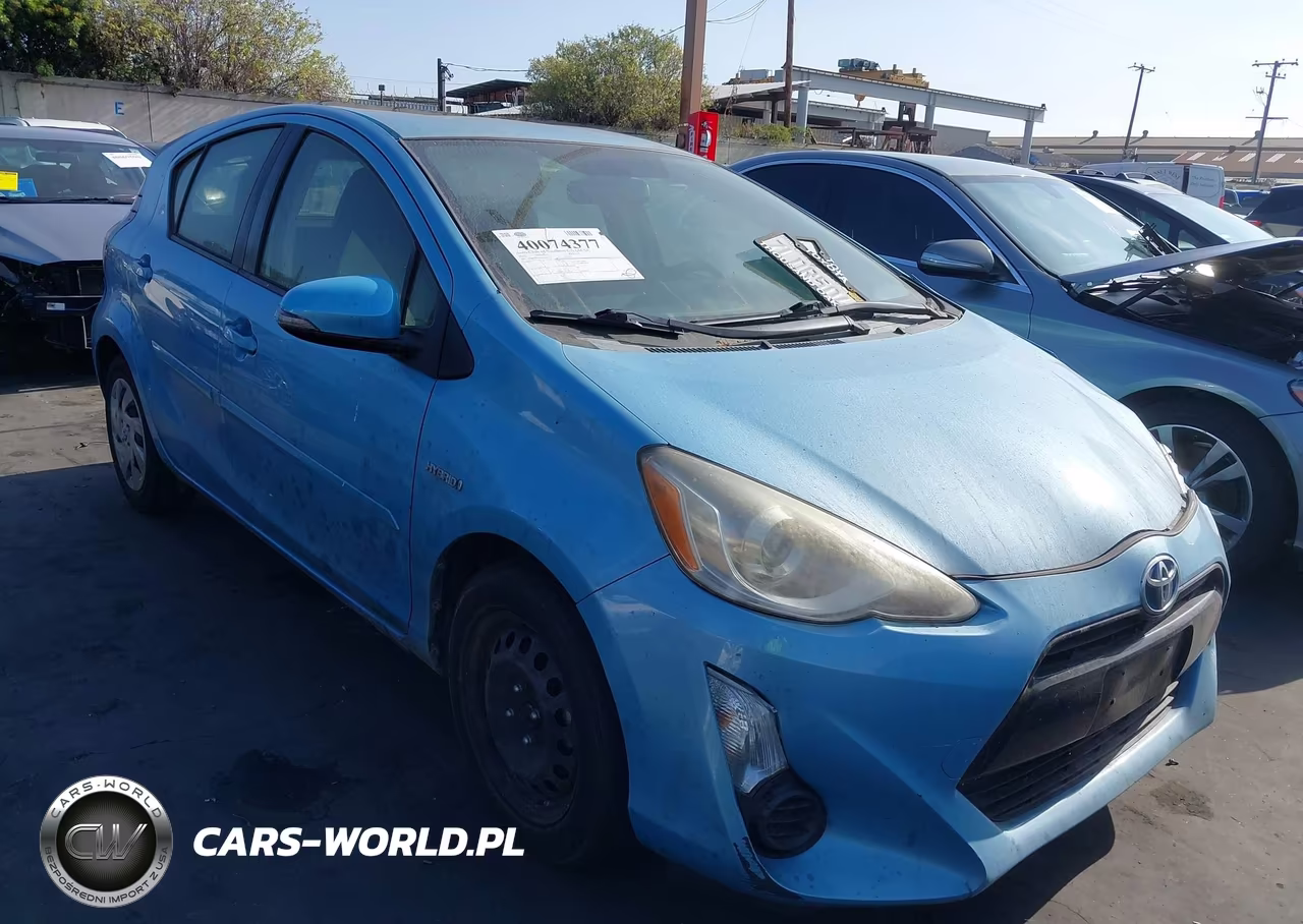 2015 Toyota Prius C Two
