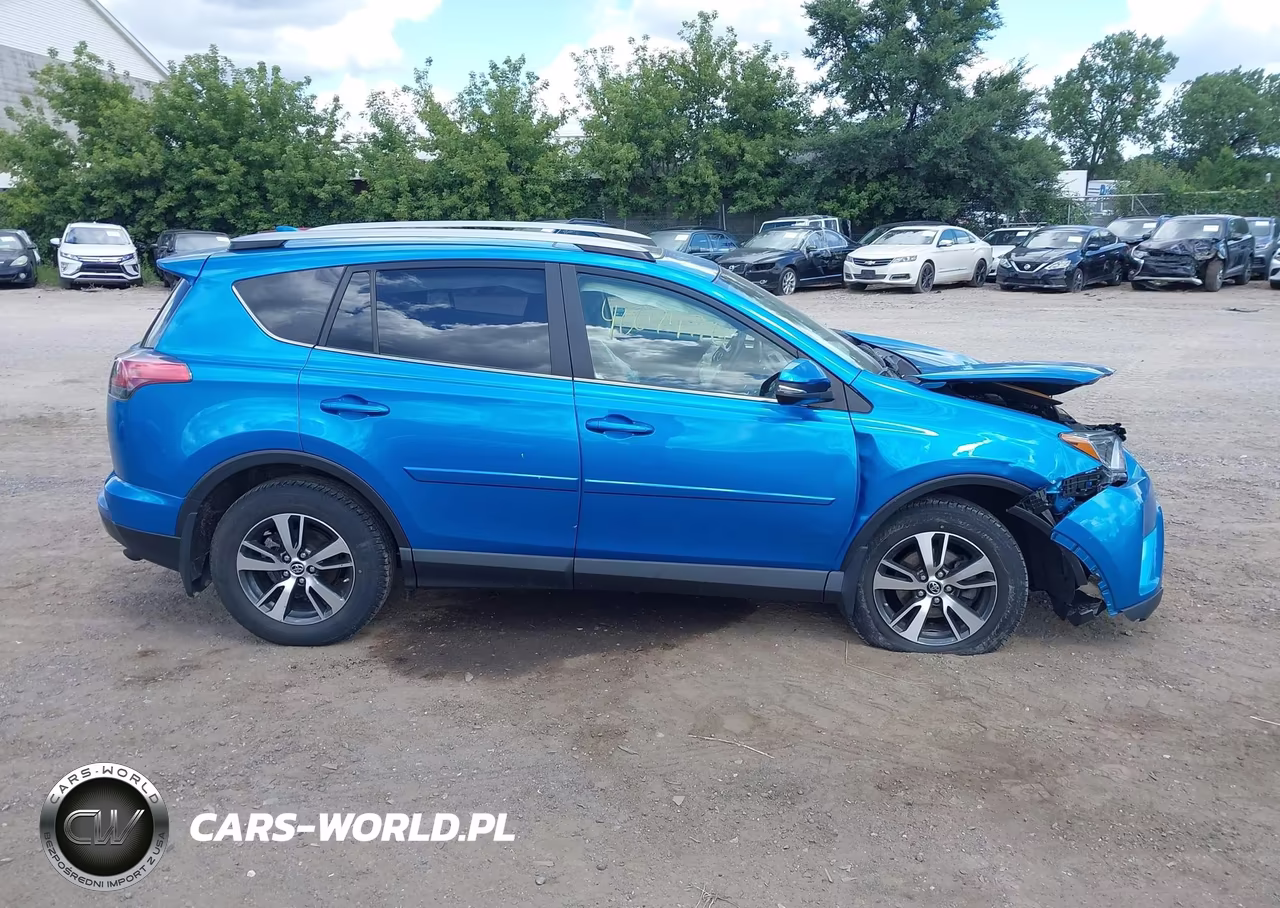 2017 Toyota Rav4 Xle VIN:JTMRFREV0HD204557 - 14