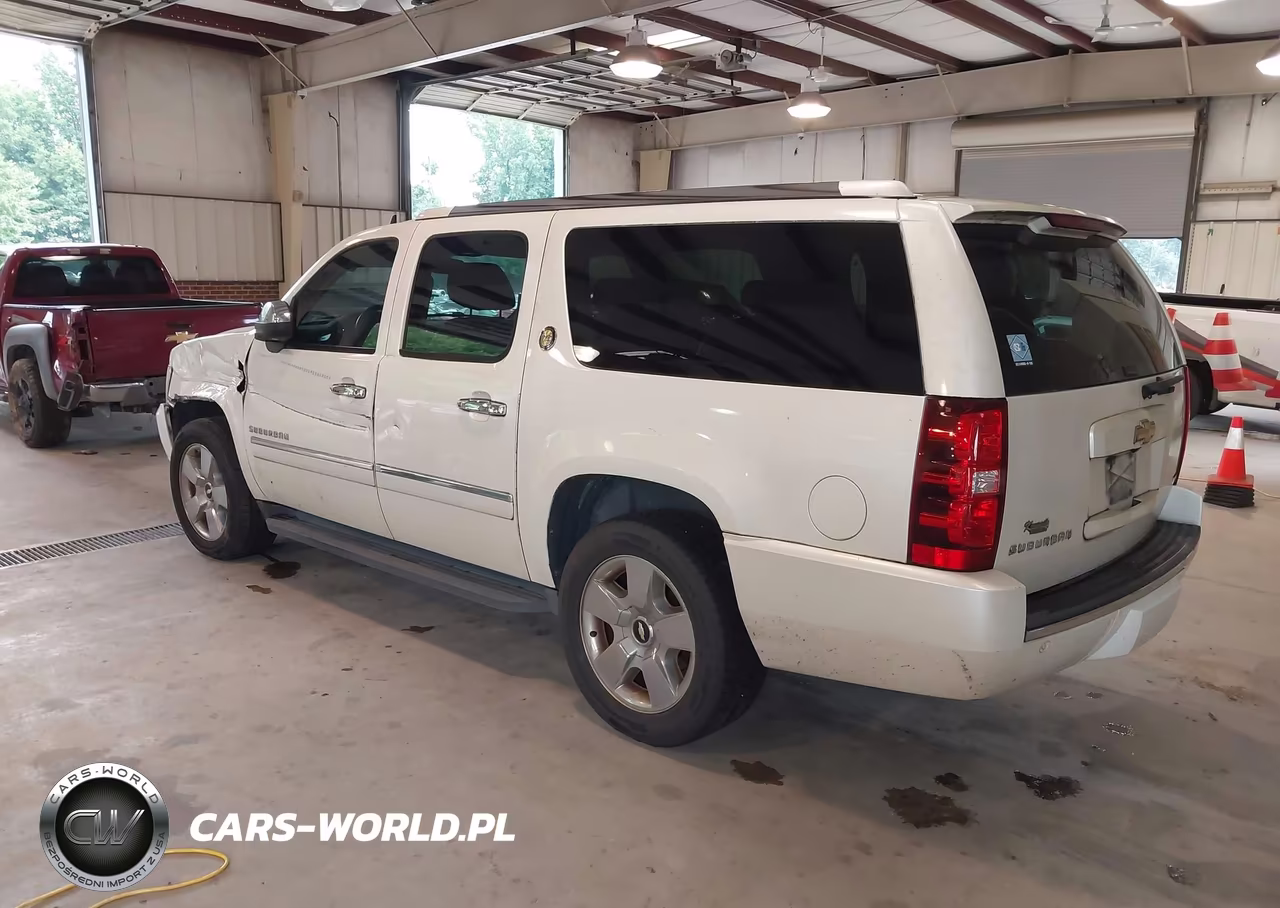 2010 Chevrolet Suburban 1500 Ltz VIN:1GNUCKE00AR243163 - 3