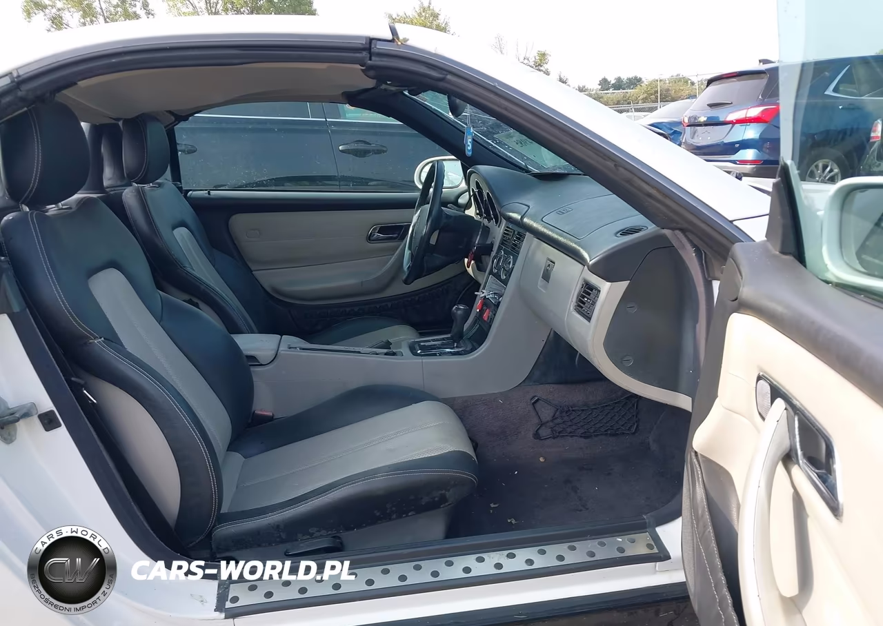 2000 Mercedes-Benz Slk 230 Kompressor VIN:WDBKK47F1YF162683 - 5