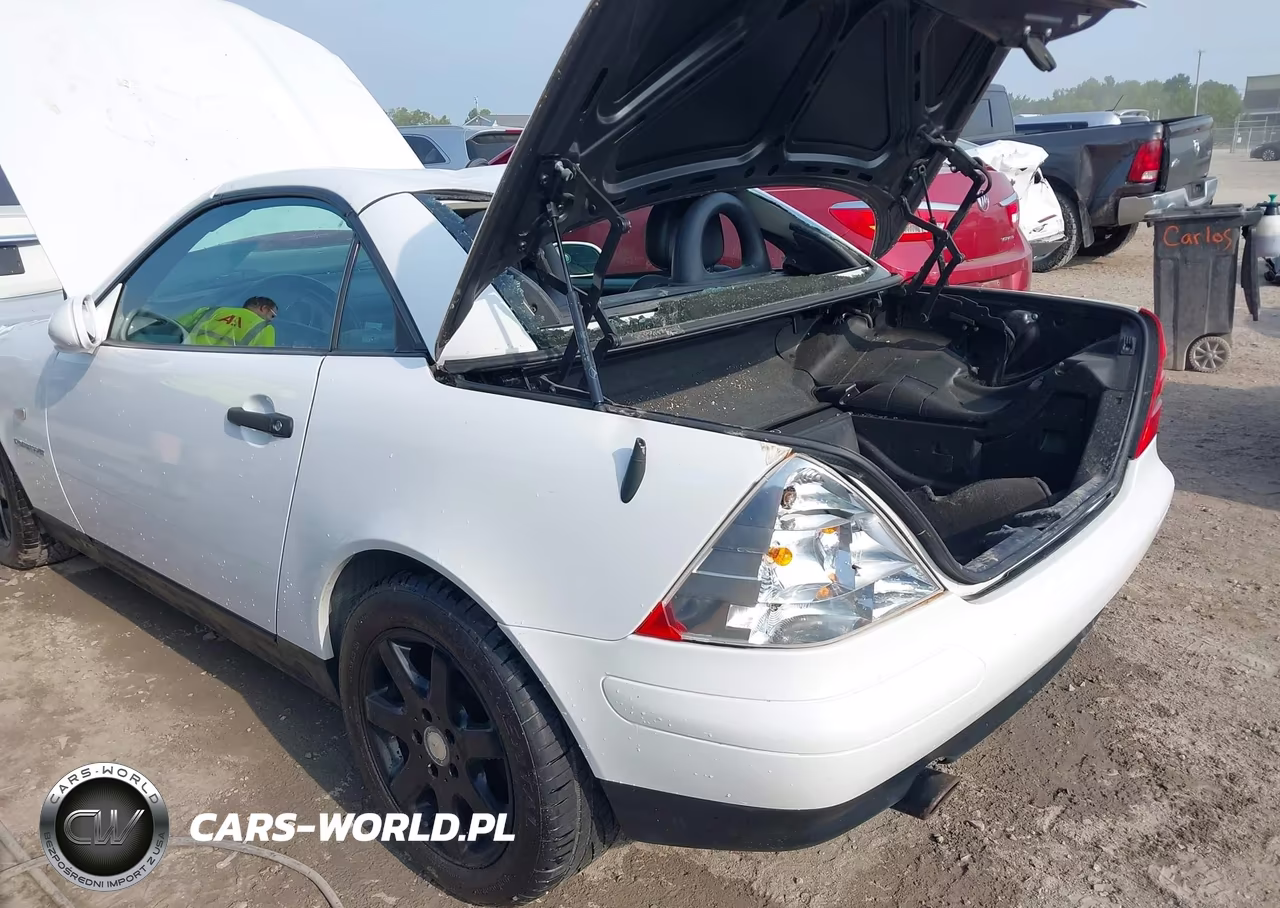 2000 Mercedes-Benz Slk 230 Kompressor VIN:WDBKK47F1YF162683 - 6