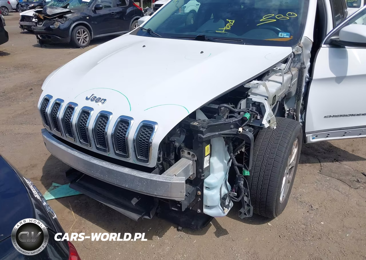 2016 Jeep Cherokee Latitude VIN:1C4PJMCB3GW279158 - 6