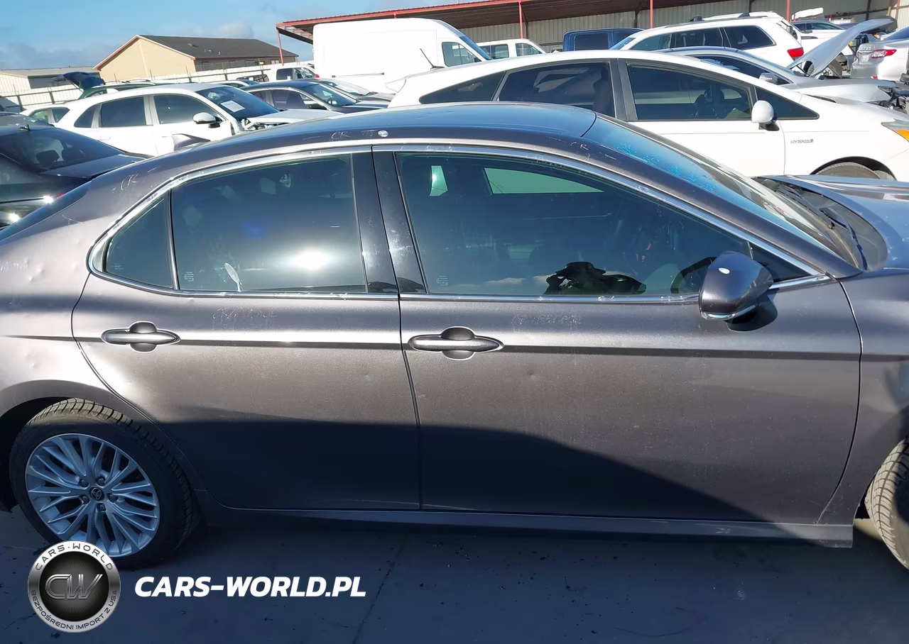 2020 Toyota Camry Xle VIN:4T1F11AK8LU394143 - 13
