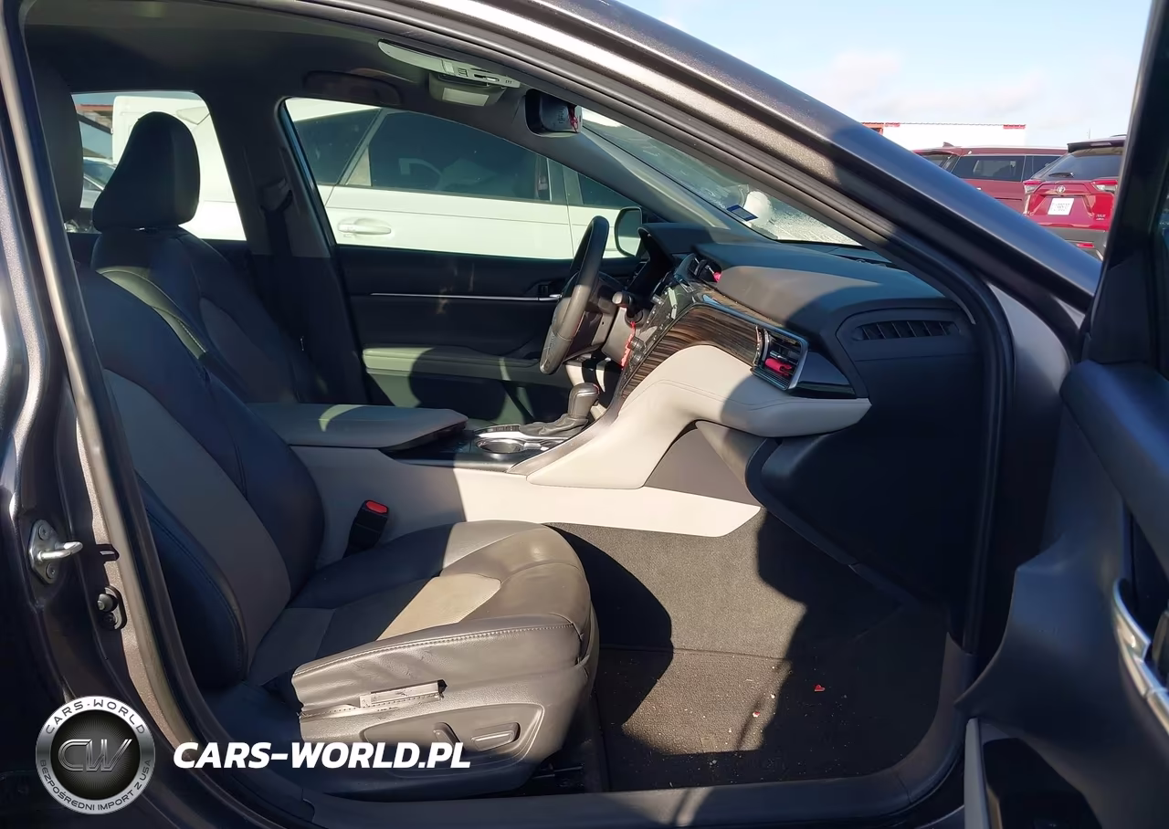 2020 Toyota Camry Xle VIN:4T1F11AK8LU394143 - 5