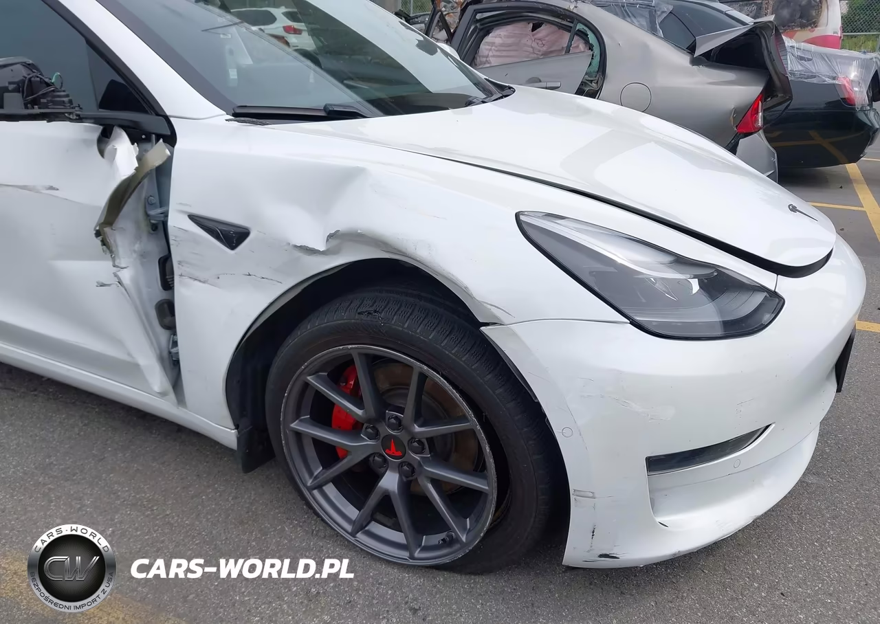 2013 Tesla Model S VIN:5YJSA1DN0DFP05471 - 6