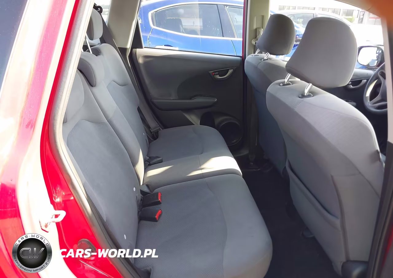 2010 Honda Fit VIN:JHMGE8H28AC037848 - 8