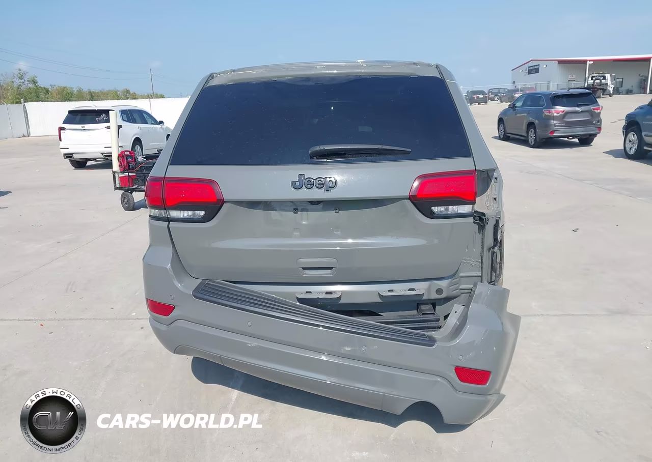 2020 Jeep Grand Cherokee Altitude 4X2 VIN:1C4RJEAG3LC182308 - 16