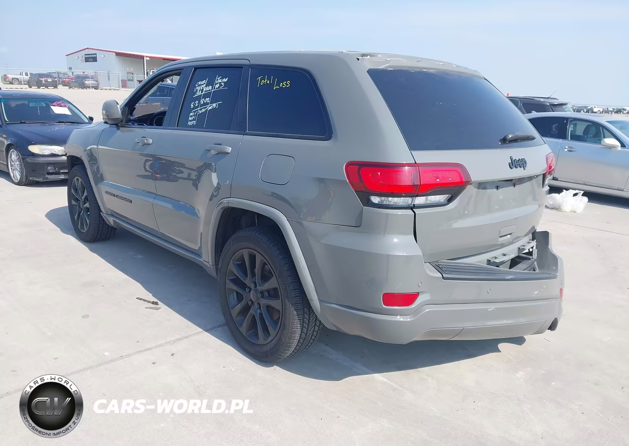 2020 Jeep Grand Cherokee Altitude 4X2 VIN:1C4RJEAG3LC182308 - 3