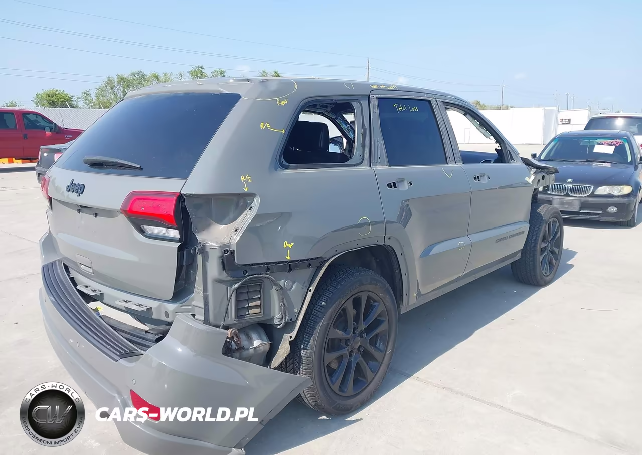 2020 Jeep Grand Cherokee Altitude 4X2 VIN:1C4RJEAG3LC182308 - 4