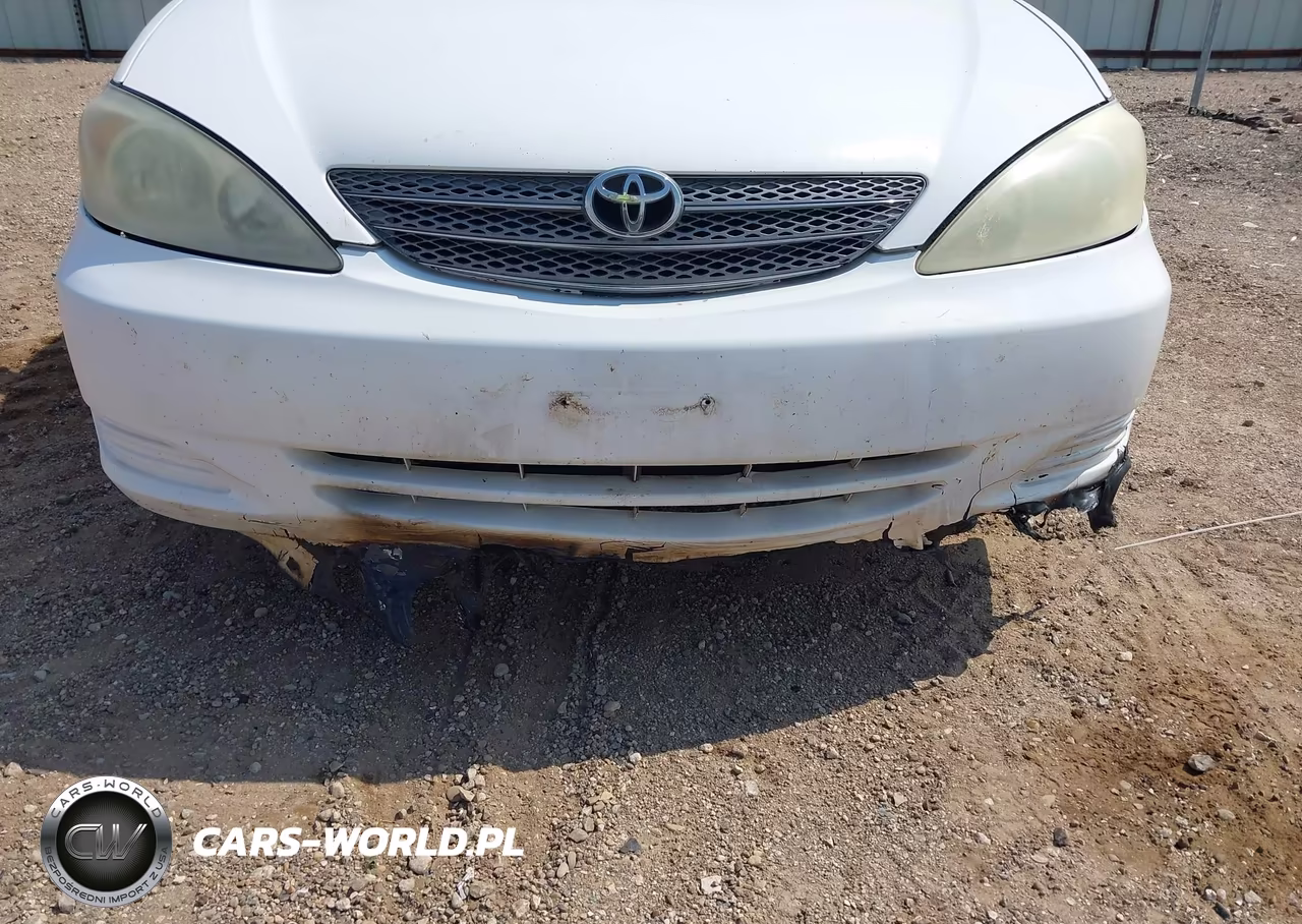 2002 Toyota Camry Le VIN:JTDBE32K420125340 - 6