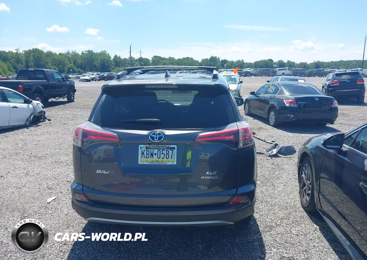 2018 Toyota Rav4 Hybrid Xle VIN:JTMRJREV5JD184228 - 16