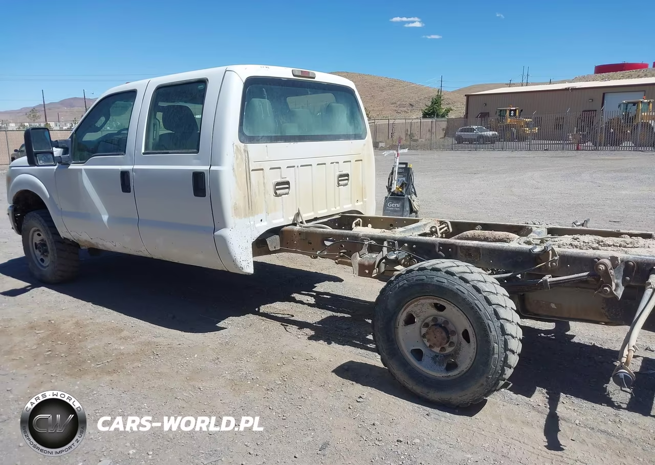 2011 Ford F-350 Chassis Xl VIN:1FD8W3F66BEC97128 - 14