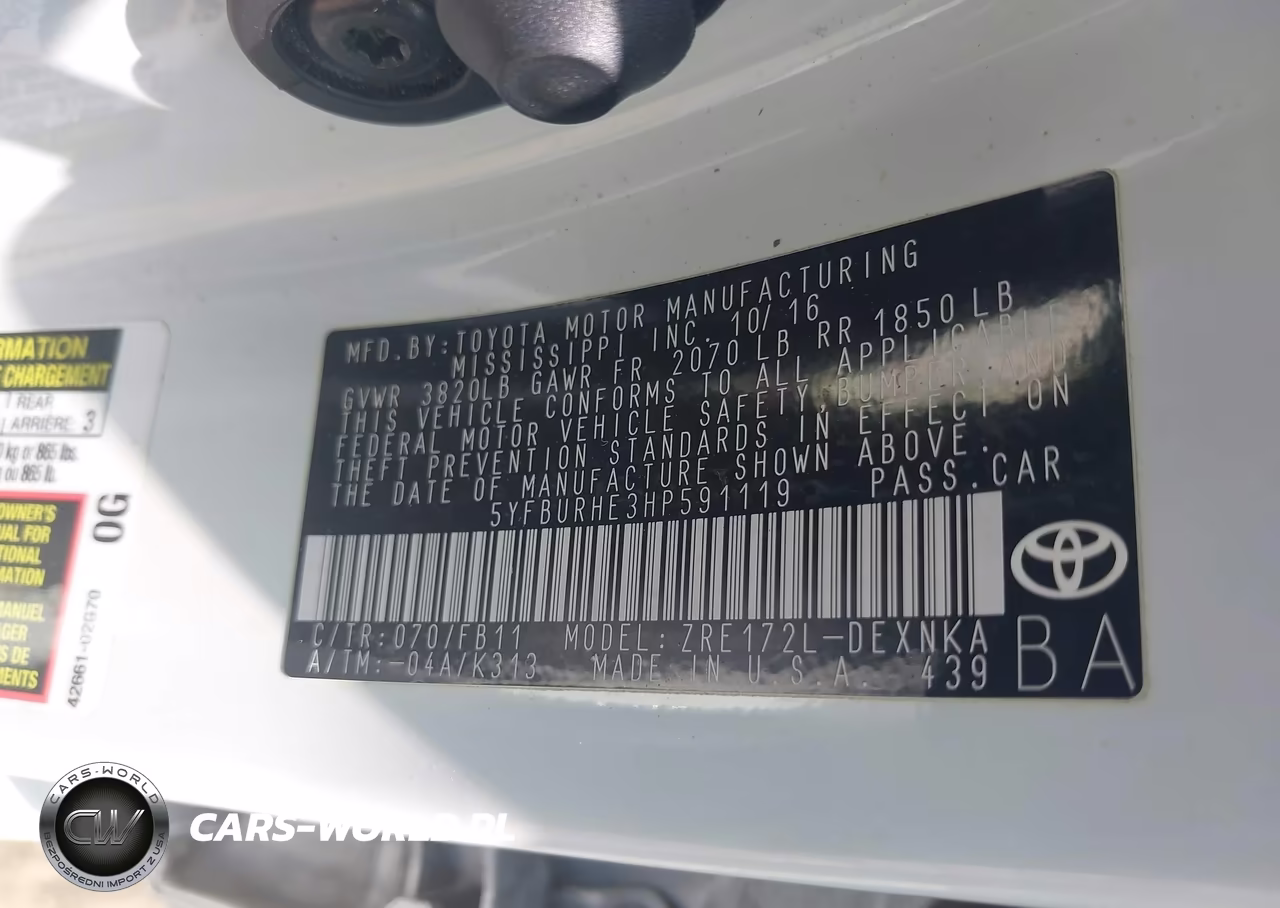 2017 Toyota Corolla Le VIN:5YFBURHE3HP591119 - 9