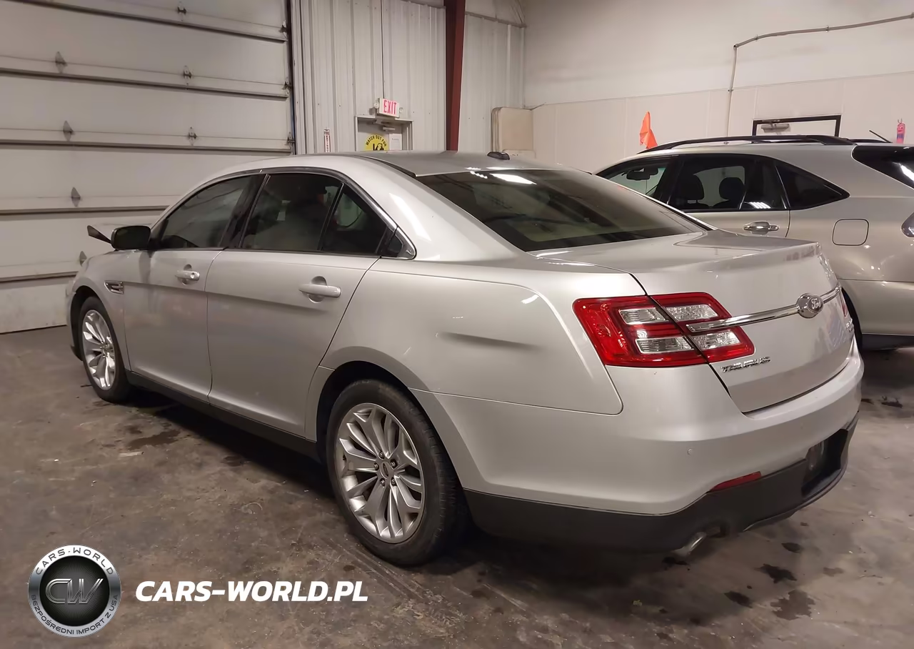 2018 Ford Taurus Limited VIN:1FAHP2F82JG118010 - 3