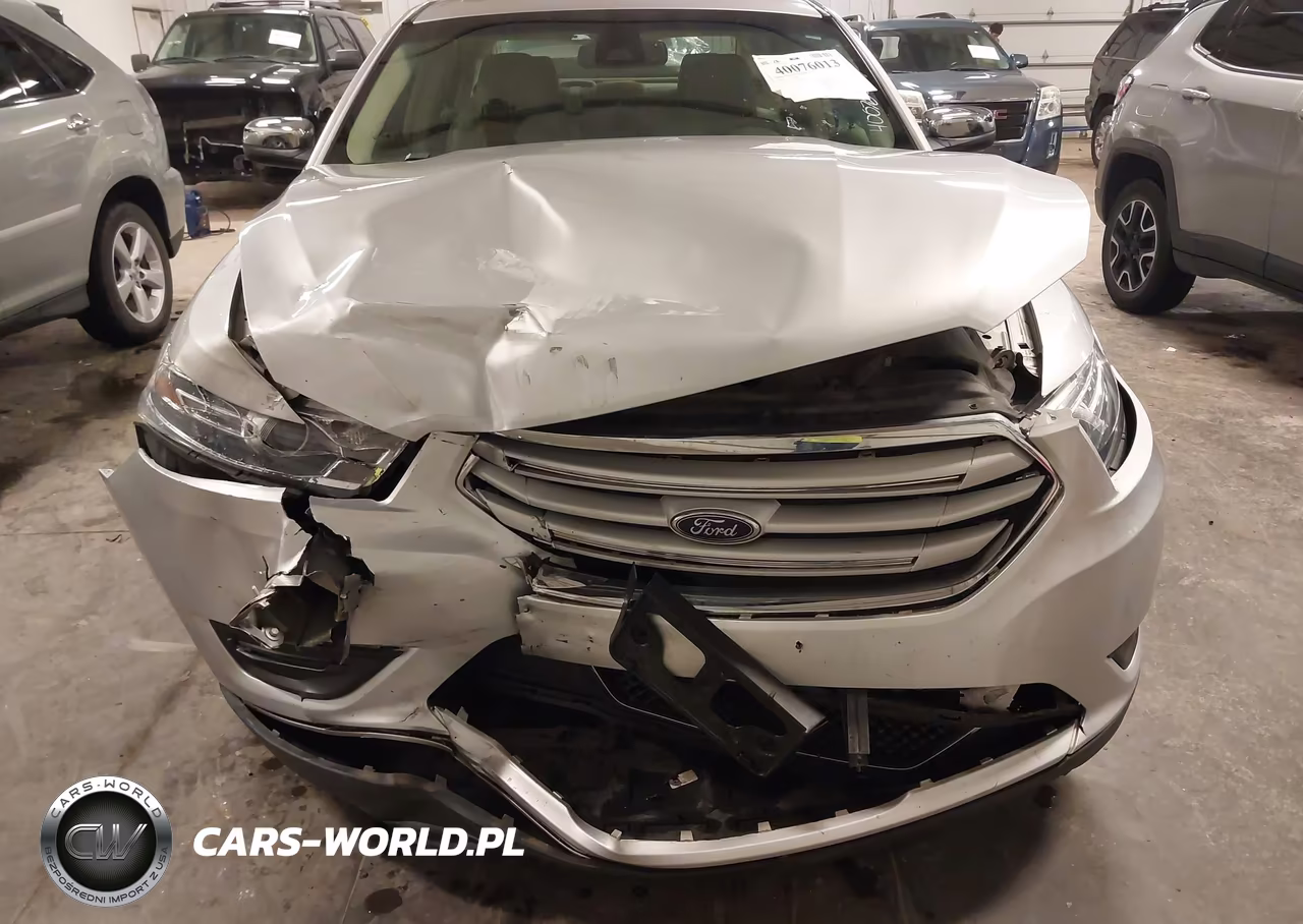 2018 Ford Taurus Limited VIN:1FAHP2F82JG118010 - 6
