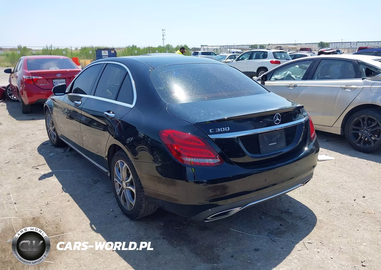 2016 Mercedes-Benz C 300 4Matic-Luxury 4Matic-Sport 4Matic VIN:55SWF4KB7GU120466 - 3